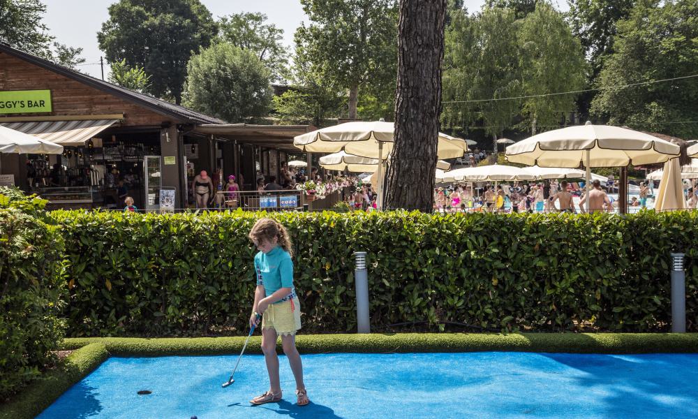 minigolf en sport op hu altominicio village